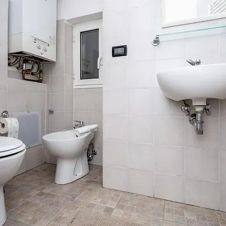 Apartment Adorno 2 - Affitti Brevi Italia Genoa