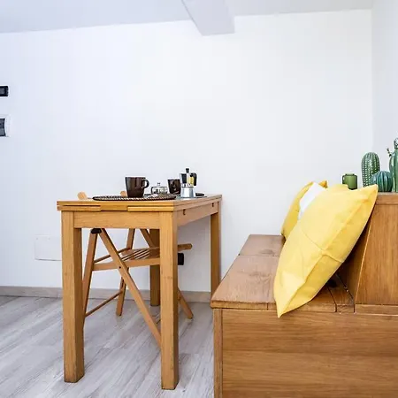 Apartment Adorno 2 - Affitti Brevi Italia *