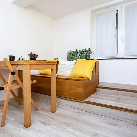 Adorno 2 - Affitti Brevi Italia