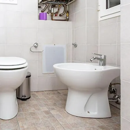 Adorno 2 - Affitti Brevi Italia *